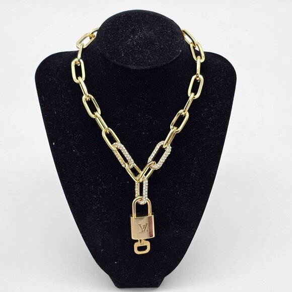 Authentic Louis Vuitton Lock & Key w/ Unbranded Gold Plated Gold Chain Necklace - Picture 1 of 11